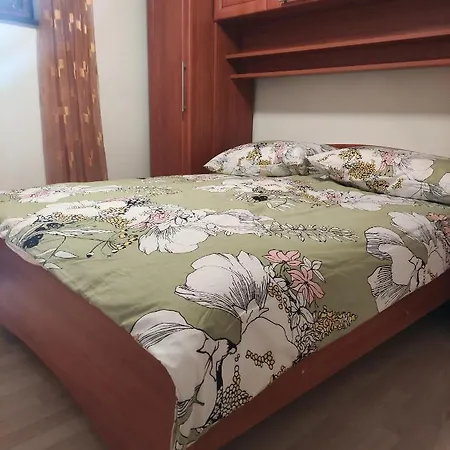 Apartament Valenta *