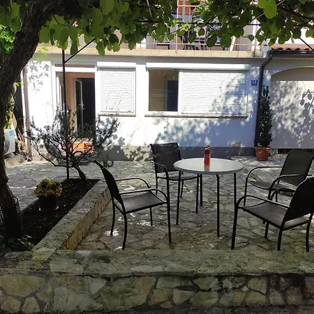 Valenta Apartment *