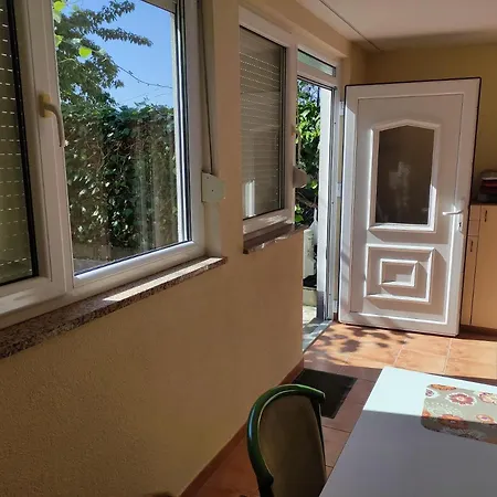 Valenta Apartment *